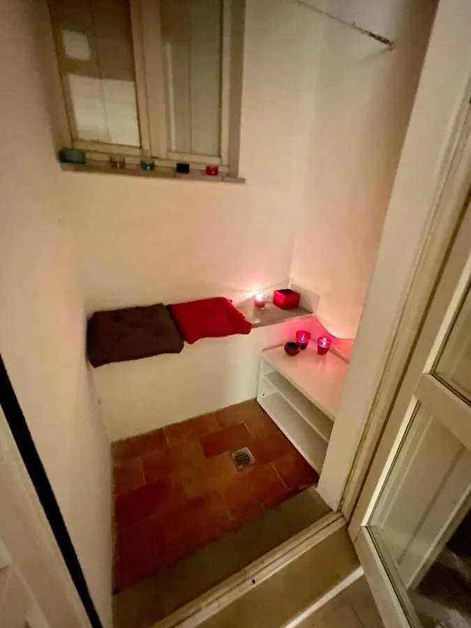R 75 Centro Storico Appartement Parma