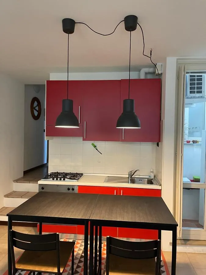 R 75 Centro Storico Appartement Parma Italië